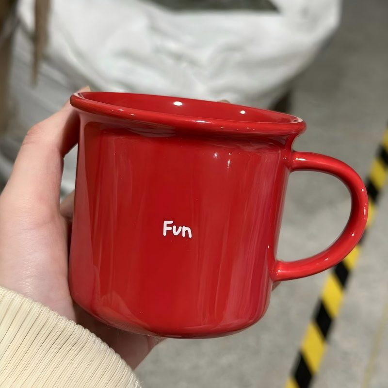 Divertente tazza da caffè in ceramica in stile smalto rosso