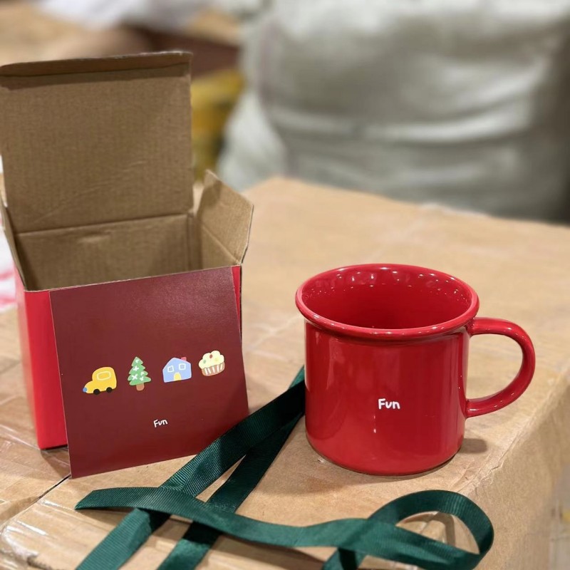Divertente tazza da caffè in ceramica in stile smalto rosso