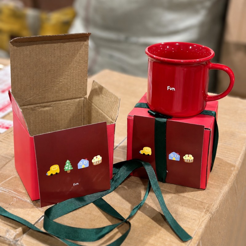 Divertente tazza da caffè in ceramica in stile smalto rosso