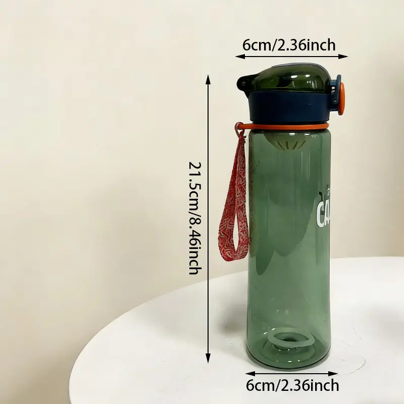 Tazza di plastica con rete filtrante con coperchio rimbalzante