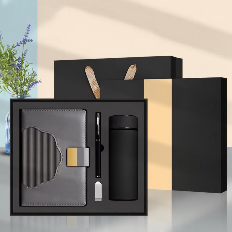Set regalo aziendale personalizzato Confezione regalo con penna per notebook Thermos U Disk