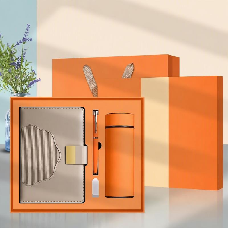 Set regalo aziendale personalizzato Confezione regalo con penna per notebook Thermos U Disk Set regalo aziendale personalizzato Confezione regalo con penna per notebook Thermos U Disk