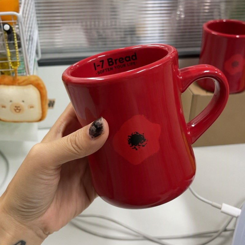 Tazza da caffè in ceramica con logo personalizzato a forma di vita Tazza da caffè in ceramica con logo personalizzato a forma di vita
