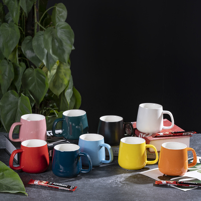 Tazza da caffè in ceramica minimalista nordica con logo personalizzato Tazza da acqua da 400 ml Tazza da caffè in ceramica minimalista nordica con logo personalizzato Tazza da acqua da 400 ml