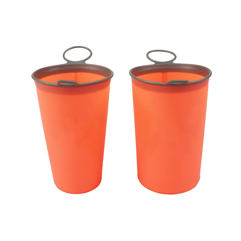 Tazza per acqua pieghevole riutilizzabile e portatile in silicone
